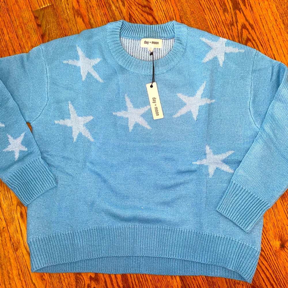 Day & Moon - BNWT - Size Small
